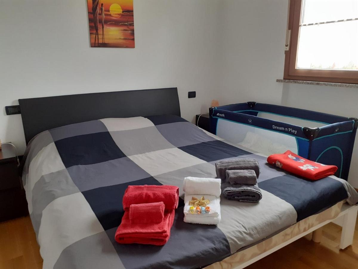 La Perla Del Lago Apartment Калчераника ал Лаго Екстериор снимка