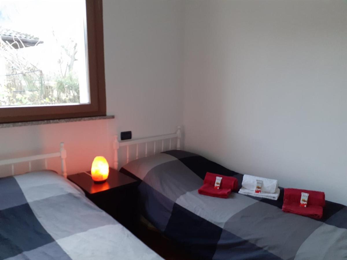 La Perla Del Lago Apartment Калчераника ал Лаго Екстериор снимка