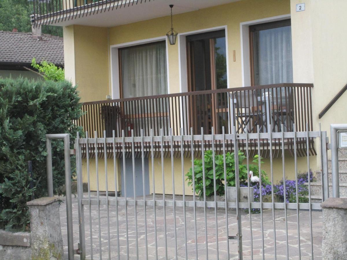 La Perla Del Lago Apartment Калчераника ал Лаго Екстериор снимка