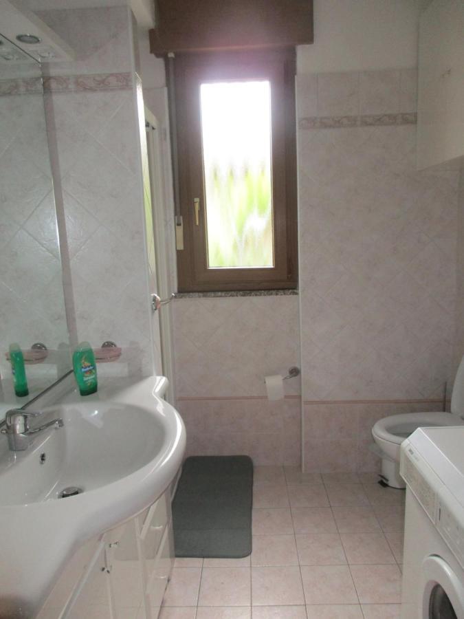La Perla Del Lago Apartment Калчераника ал Лаго Екстериор снимка